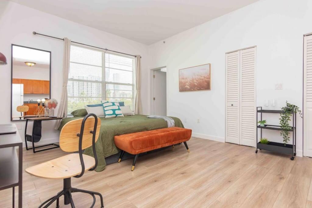Downtown 1-Br With Balcony - 5 Minutes To Wynwood Apartment Miami Exterior photo